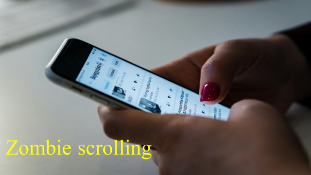 Zombie Scrolling कैसे हमारी जिंदगी पर कब्जा कर रही है ज्यादा मोबाइल चलाने से होने वाली Zombie Scrolling की आदत